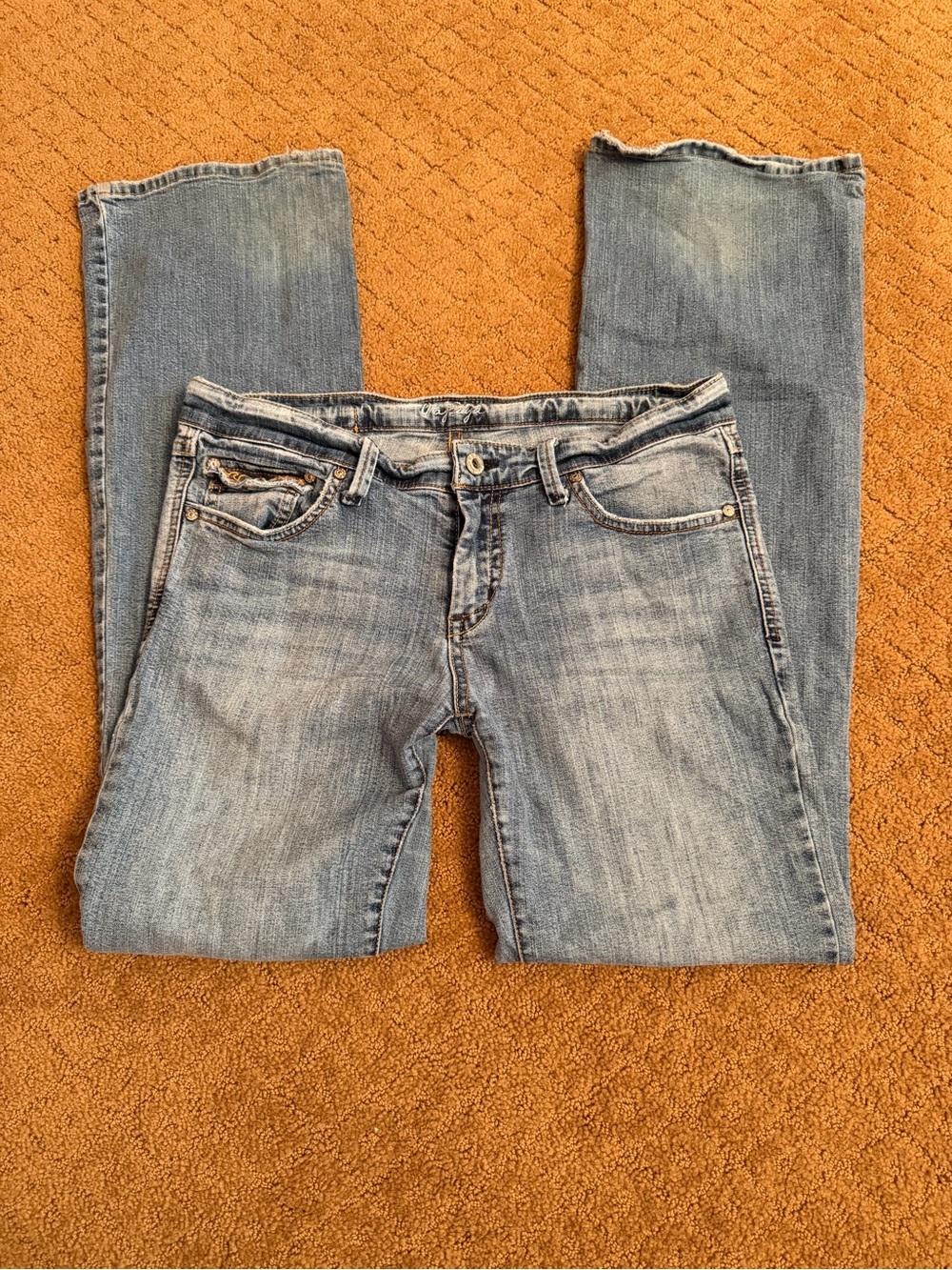 Papaya Low Rise Bootcut Medium Wash Embroidered Snap Pocket Jeans Size 11